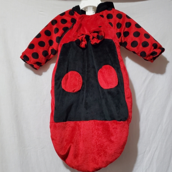 Ladybug inspired hooded bundler - Picture 1 of 6